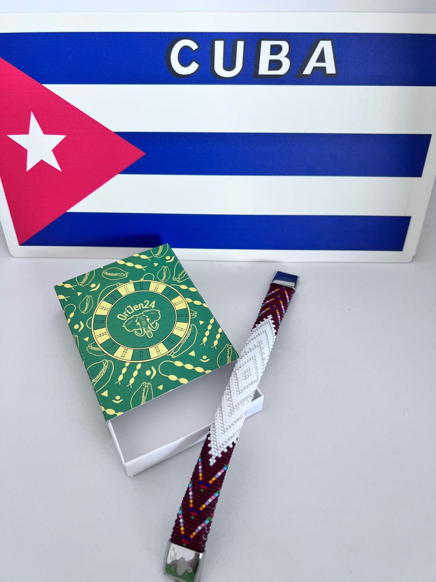 Idde de obbatala con oya.